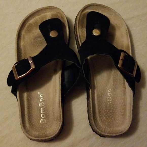 GIRLS SUADE FLIP FLOPS SIZE 12 - Picture 3 of 4